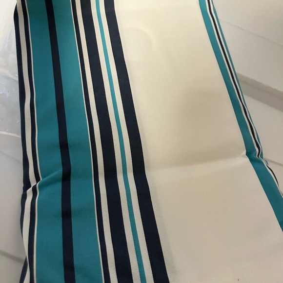 Blue and white indoor/0utdoor curtains sz 54 x 84l nwt preppy set of 3 - Picture 5 of 6